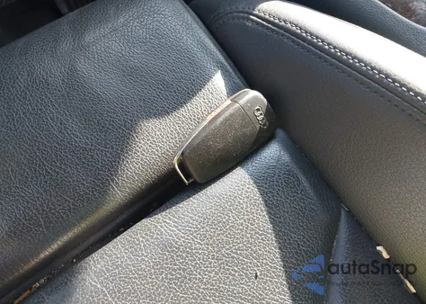 2018 Audi Q3 2.0T Premium/2.0T Sport Premium из США, поврежденный, VIN WA1JCCFS7JR001627